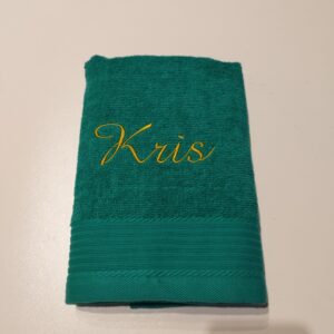 Alternative view of Handdoek klein geborduurd met naam